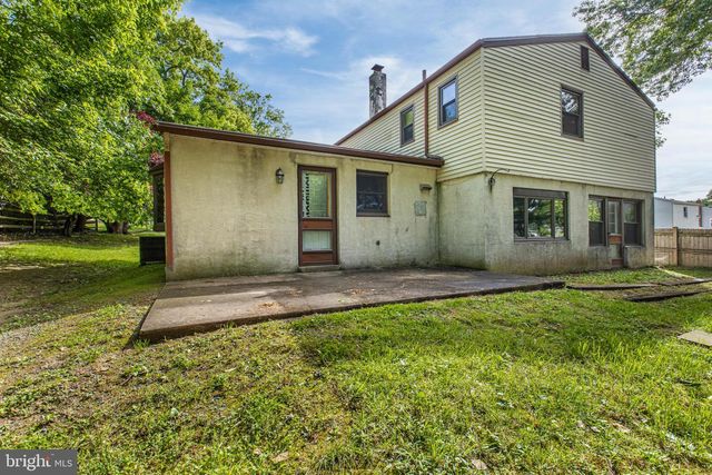 532 CEDAR DR, Lafayette Hill, PA 19444