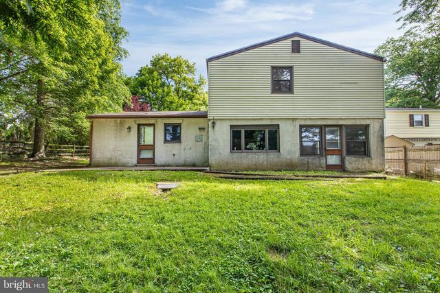 532 CEDAR DR, Lafayette Hill, PA 19444