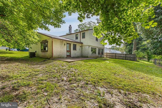 532 CEDAR DR, Lafayette Hill, PA 19444