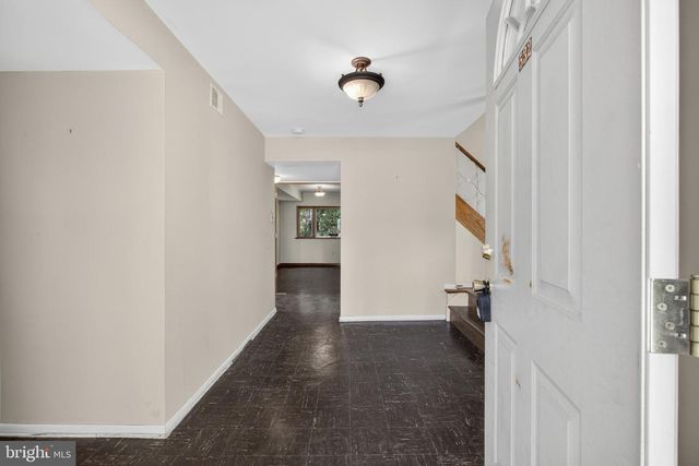 532 CEDAR DR, Lafayette Hill, PA 19444