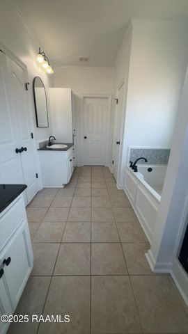 100 Sawtooth Road, Carencro, LA 70520