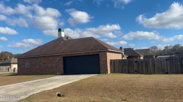 100 Sawtooth Road, Carencro, LA 70520