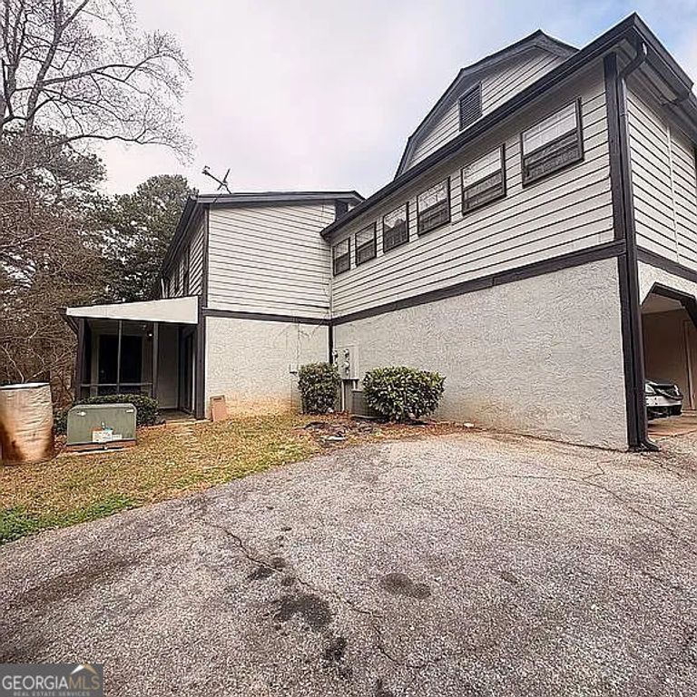 1427 Stone Mill Trace, Stone Mountain, GA 30083