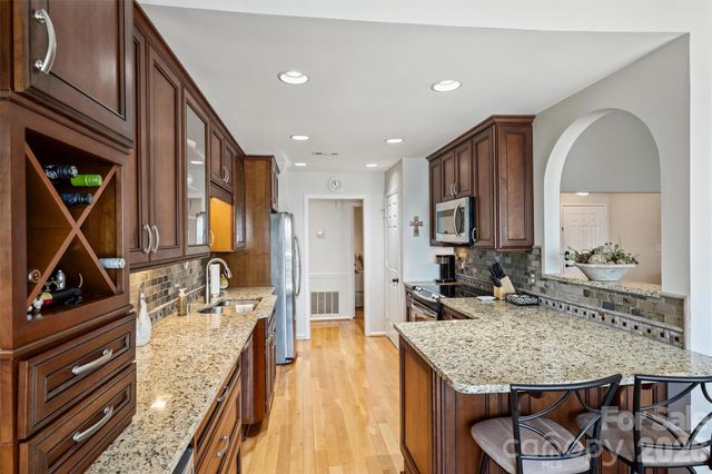 20427 Harborgate Court 606, Cornelius, NC 28031