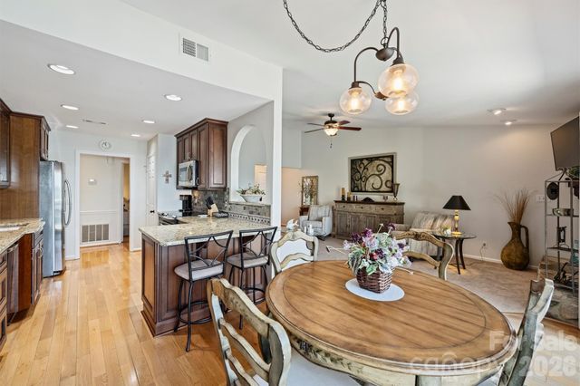 20427 Harborgate Court 606, Cornelius, NC 28031