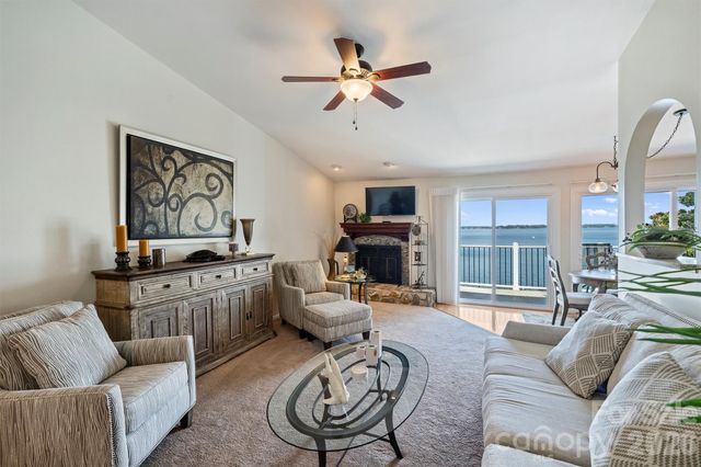 20427 Harborgate Court 606, Cornelius, NC 28031