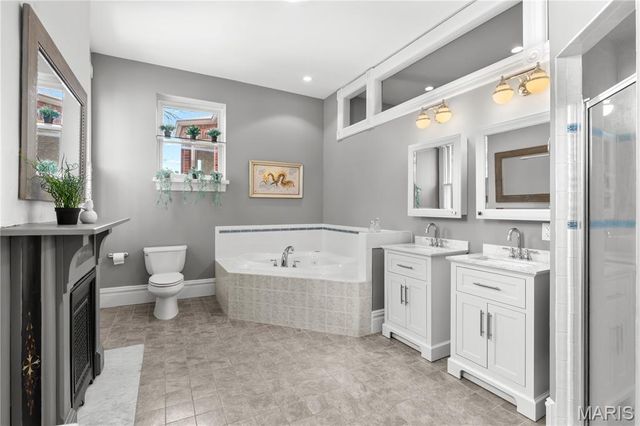 2346 Albion Place, St Louis, MO 63104