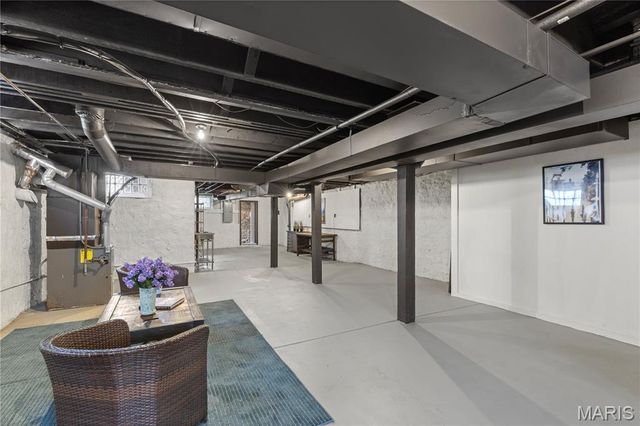 2346 Albion Place, St Louis, MO 63104