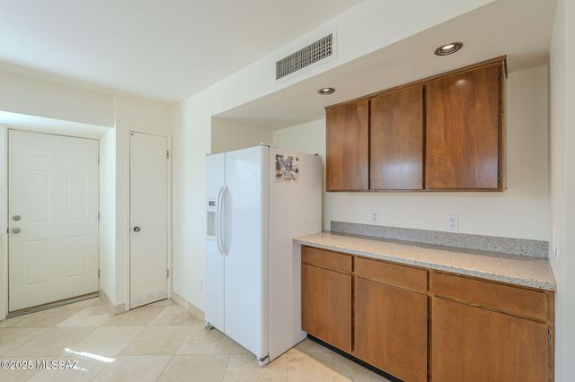 568 W Paseo Solana, Green Valley, AZ 85614