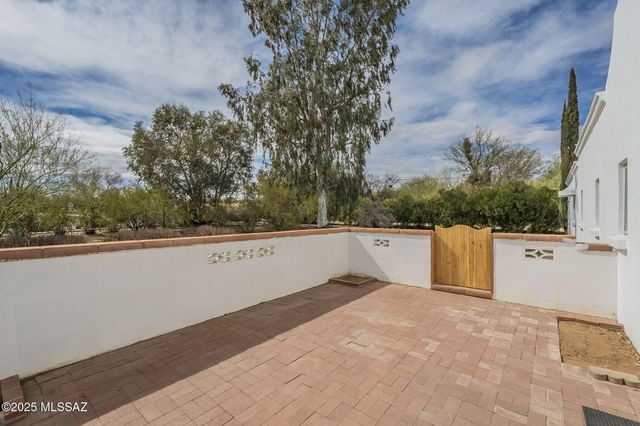 568 W Paseo Solana, Green Valley, AZ 85614