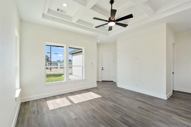 804 N Needmore, Athens, TX 75751