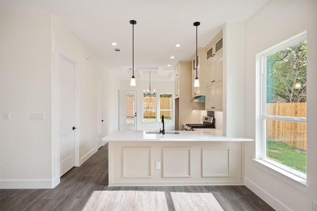 804 N Needmore, Athens, TX 75751