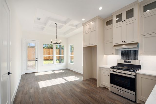 804 N Needmore, Athens, TX 75751