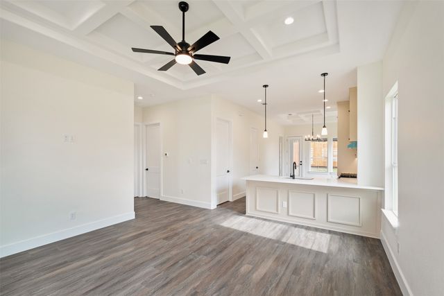 804 N Needmore, Athens, TX 75751