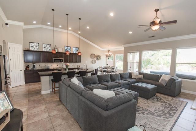 3357 Buckingham Avenue, Clovis, CA 93619