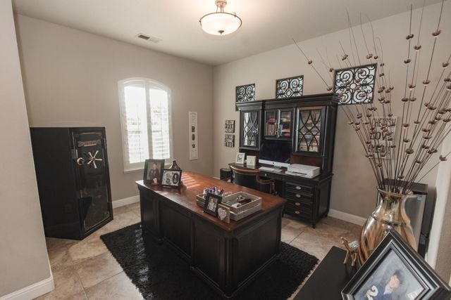 3357 Buckingham Avenue, Clovis, CA 93619