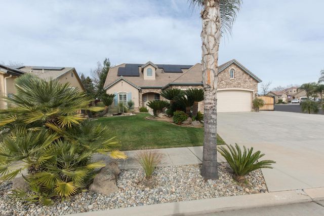 3357 Buckingham Avenue, Clovis, CA 93619