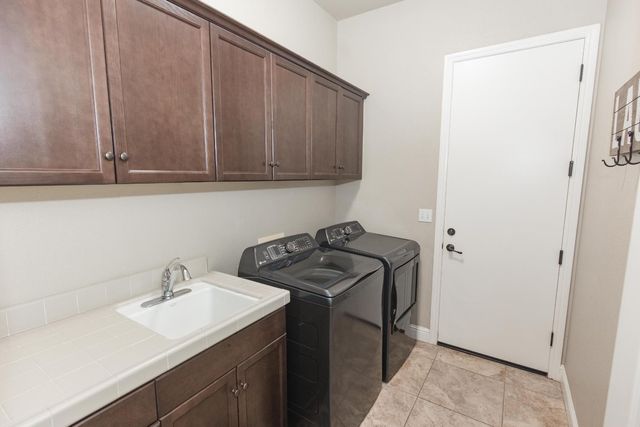 3357 Buckingham Avenue, Clovis, CA 93619