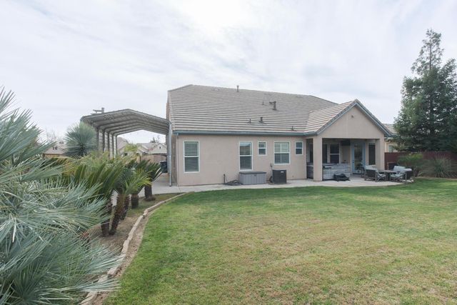 3357 Buckingham Avenue, Clovis, CA 93619