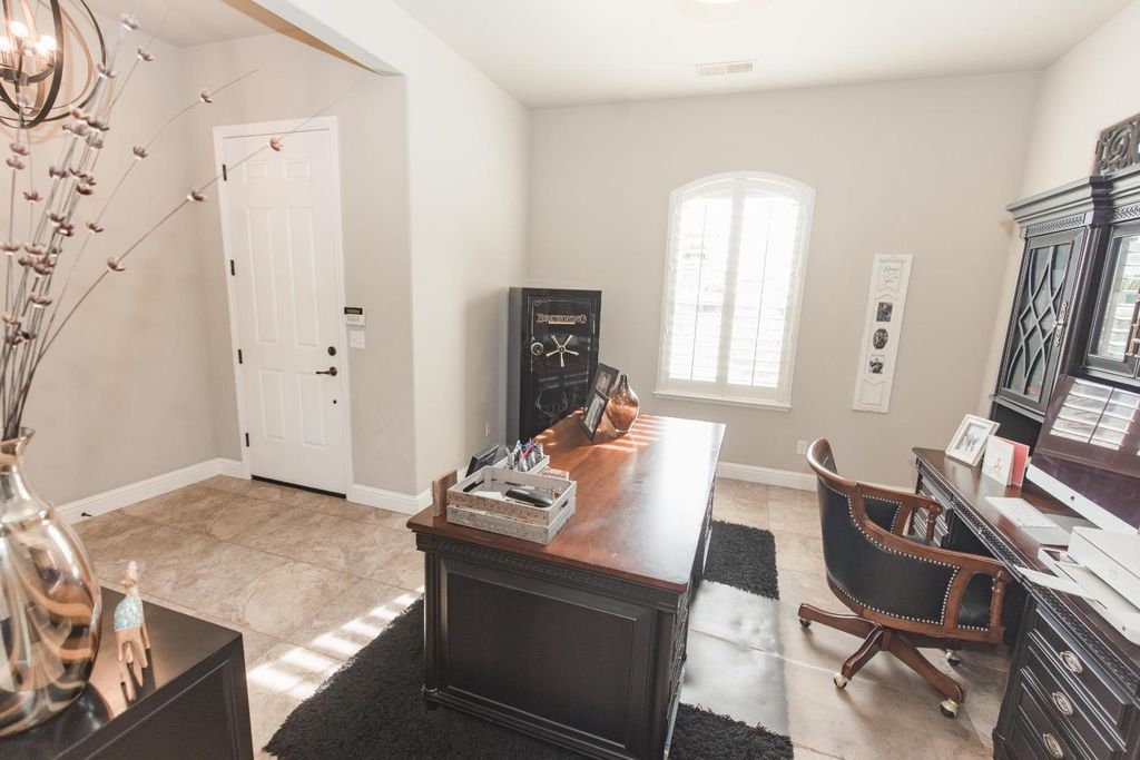 Image 27 of property listing at 3357 Buckingham Avenue, Clovis, CA 93619