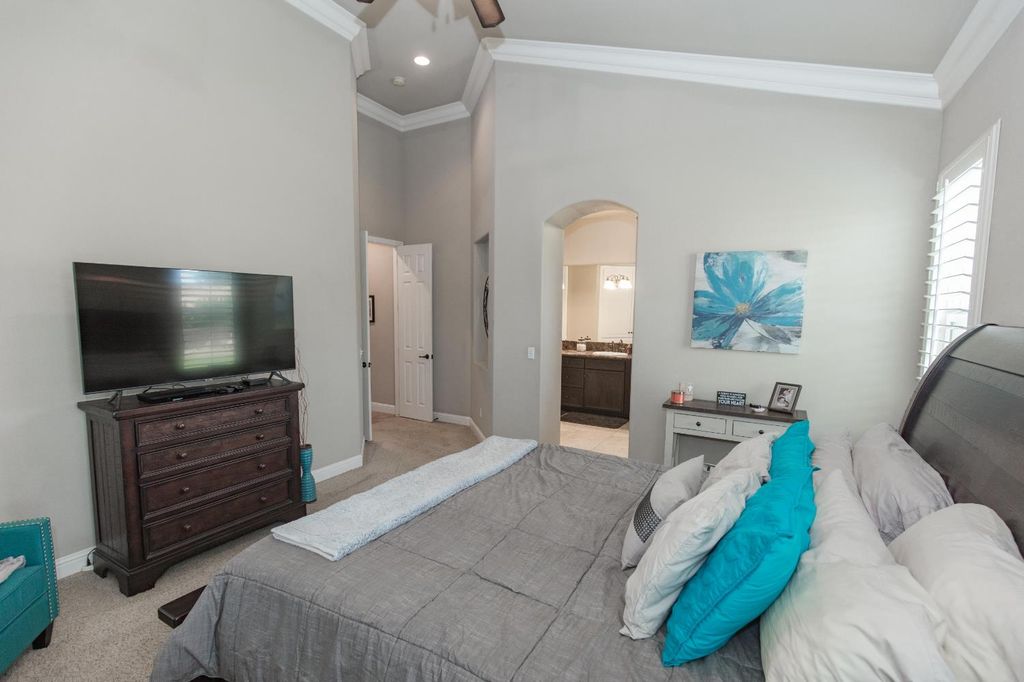 Image 33 of property listing at 3357 Buckingham Avenue, Clovis, CA 93619