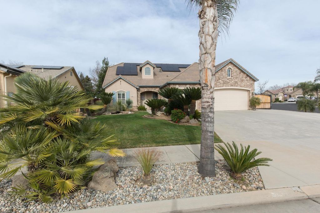 Image 4 of property listing at 3357 Buckingham Avenue, Clovis, CA 93619