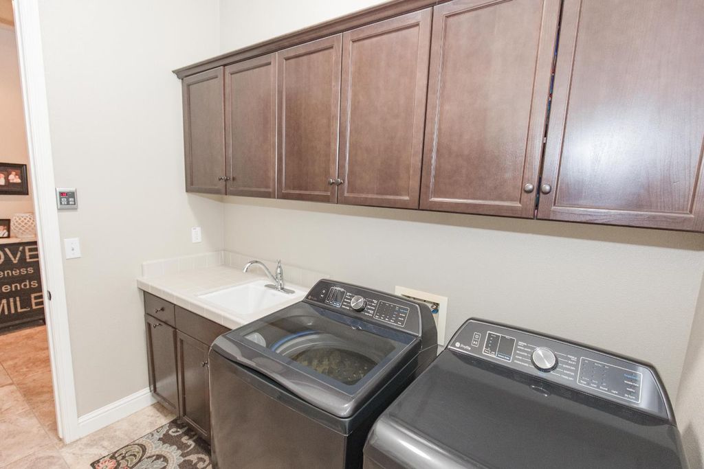 Image 53 of property listing at 3357 Buckingham Avenue, Clovis, CA 93619