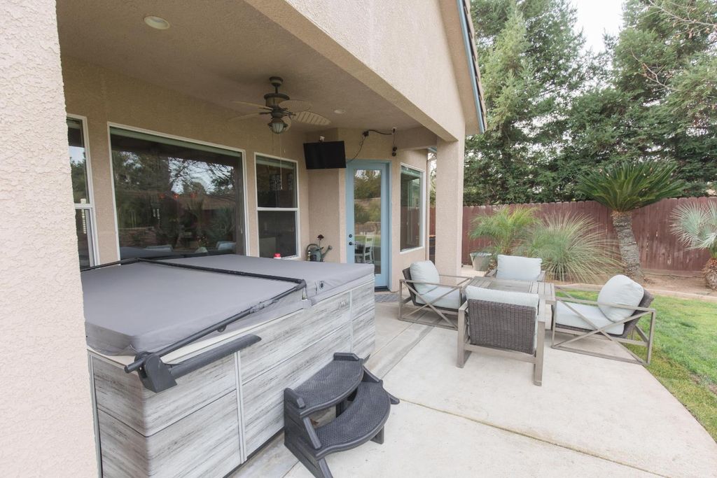 Image 54 of property listing at 3357 Buckingham Avenue, Clovis, CA 93619