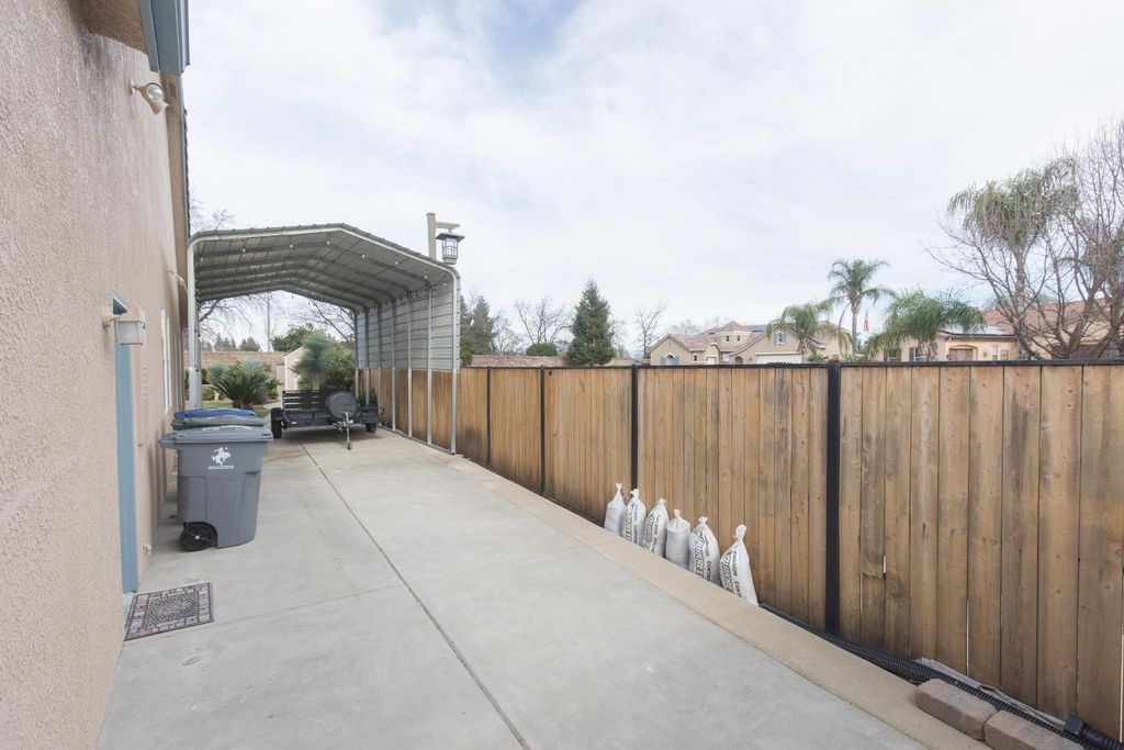 Image 61 of property listing at 3357 Buckingham Avenue, Clovis, CA 93619