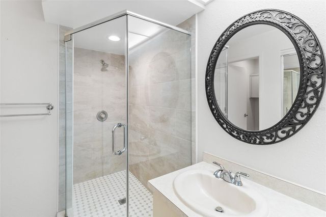 3016 LANDMARK BOULEVARD 401, Palm Harbor, FL 34684