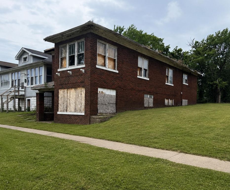 3850 Jackson Street, Gary, IN 46408