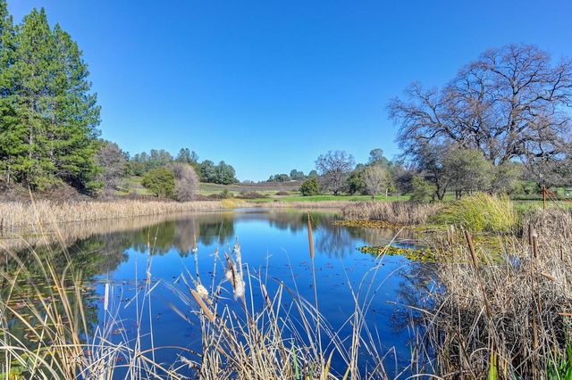 13598 Desperado Dr, Penn Valley, CA 95946