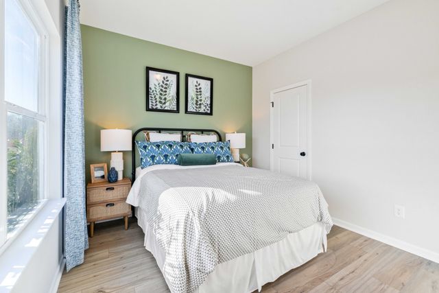 614 Nightengale Ridge Dr, Columbia, TN 38401