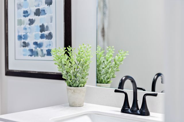 614 Nightengale Ridge Dr, Columbia, TN 38401