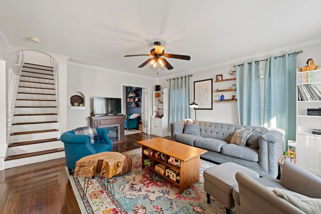 1488 Van Buren Avenue, Des Plaines, IL 60018