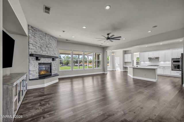 400 Sunset Springs Lane, Spanish Springs, NV 89441