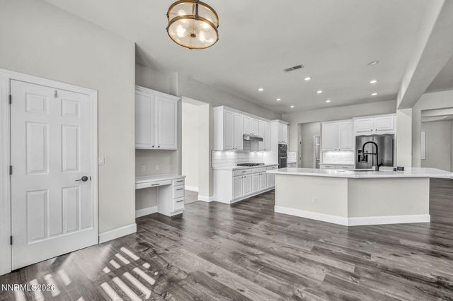 400 Sunset Springs Lane, Spanish Springs, NV 89441