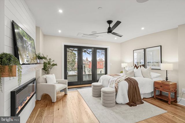 235 12TH ST SE, Washington, DC 20003