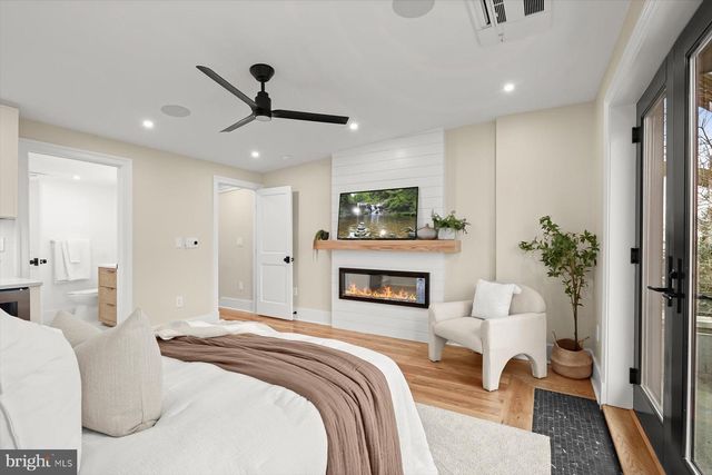 235 12TH ST SE, Washington, DC 20003