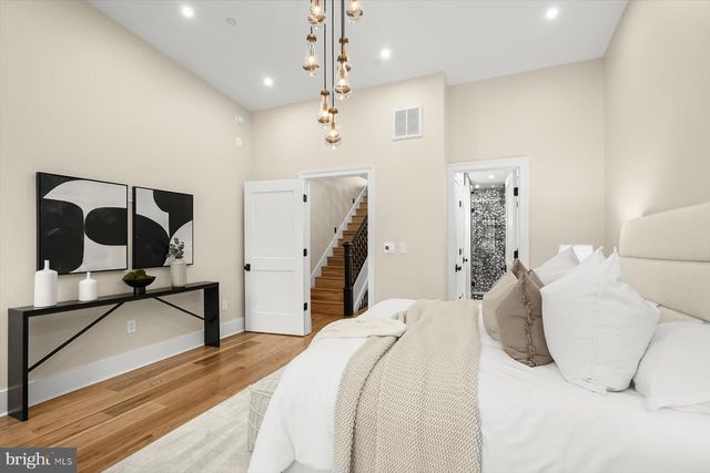 235 12TH ST SE, Washington, DC 20003