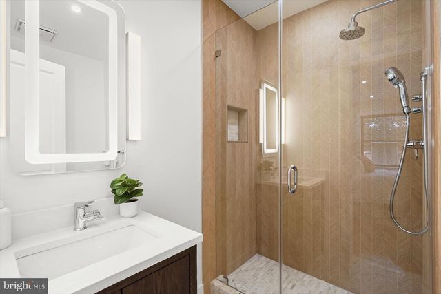 235 12TH ST SE, Washington, DC 20003