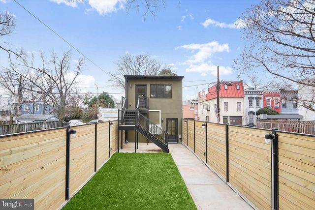 235 12TH ST SE, Washington, DC 20003