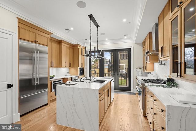 235 12TH ST SE, Washington, DC 20003