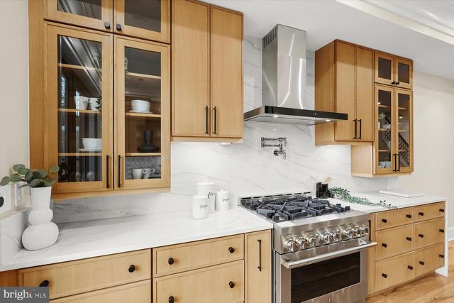 235 12TH ST SE, Washington, DC 20003