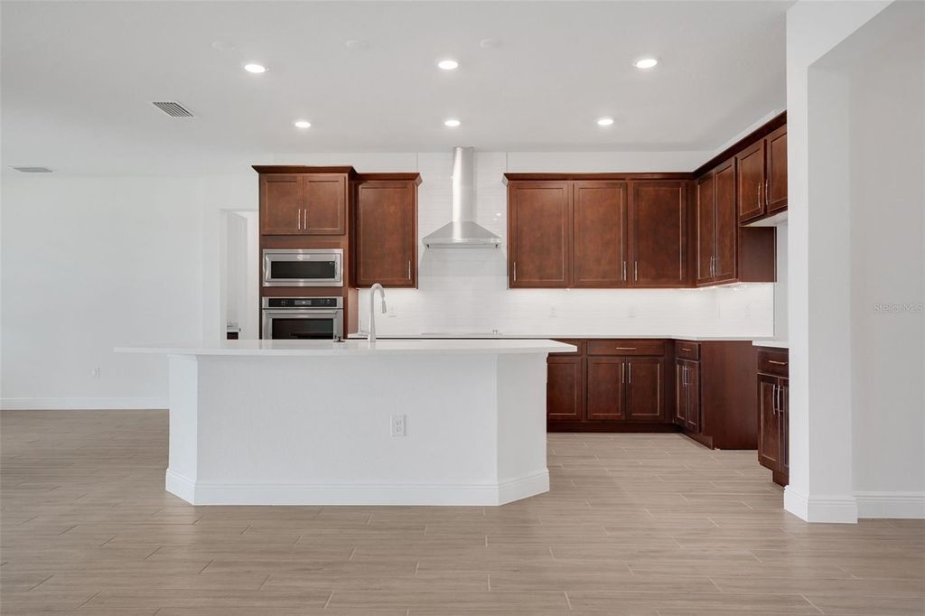 Image 21 of property listing at 7446 SEA MANATEE STREET, Parrish, FL 34219