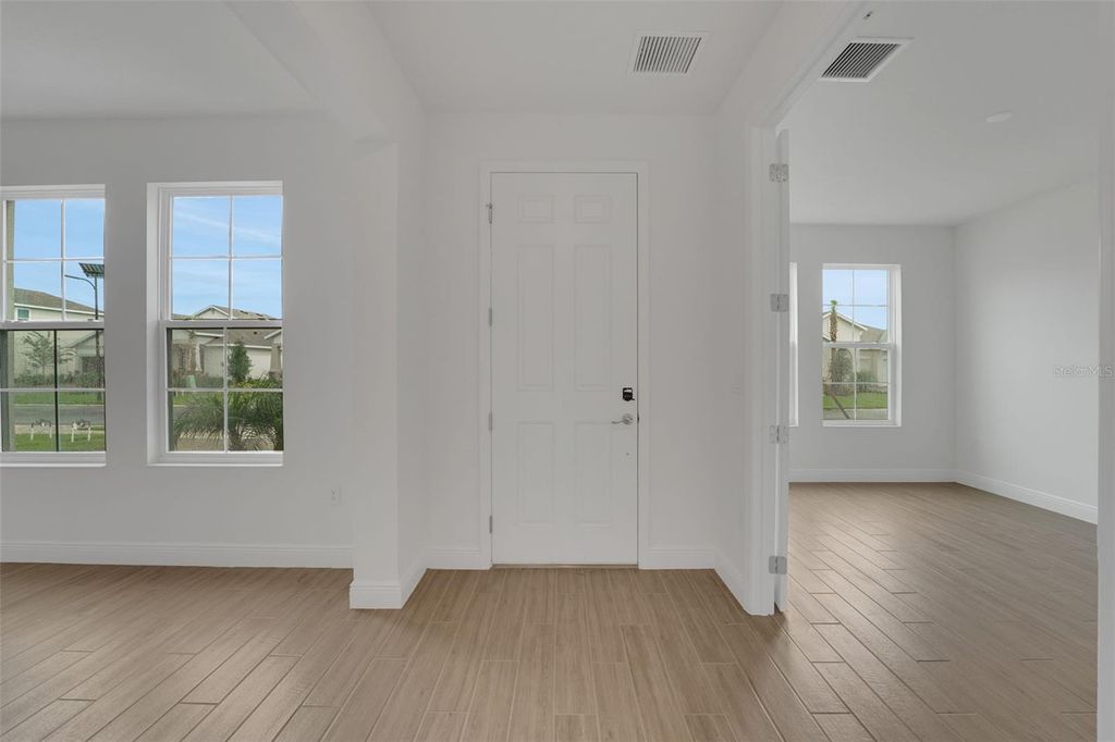 Image 7 of property listing at 7446 SEA MANATEE STREET, Parrish, FL 34219