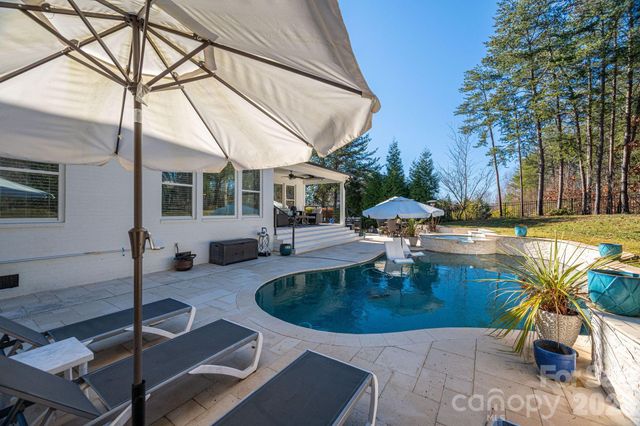 205 Walking Horse Trail, Davidson, NC 28036