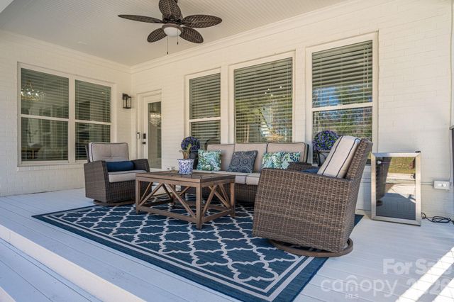 205 Walking Horse Trail, Davidson, NC 28036