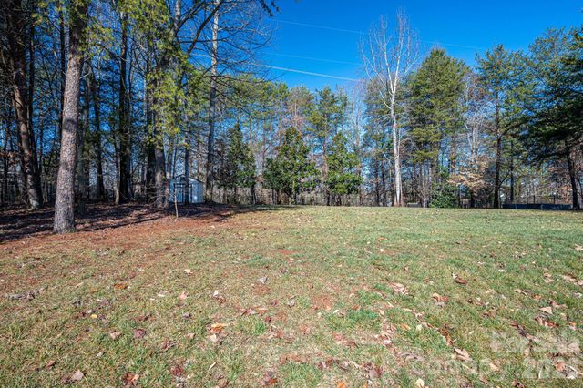 205 Walking Horse Trail, Davidson, NC 28036