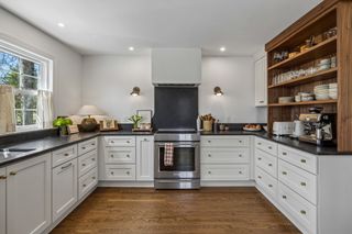 1411 Sunnyside Dr, Columbia, TN 38401